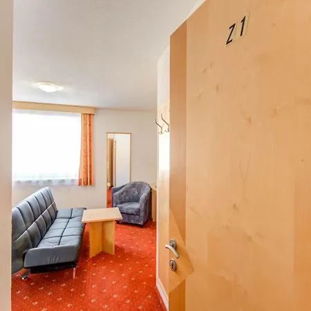 In Tyrol In An Attractive Area アパート *