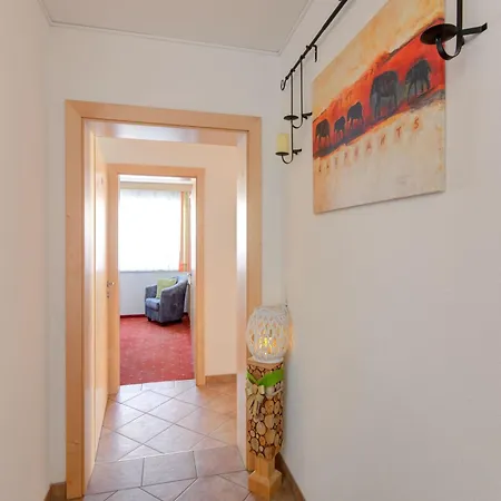 In Tyrol In An Attractive Area アパート フィス